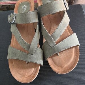 Comfort-Ready Olive Suede Cross-Strap Sandals
